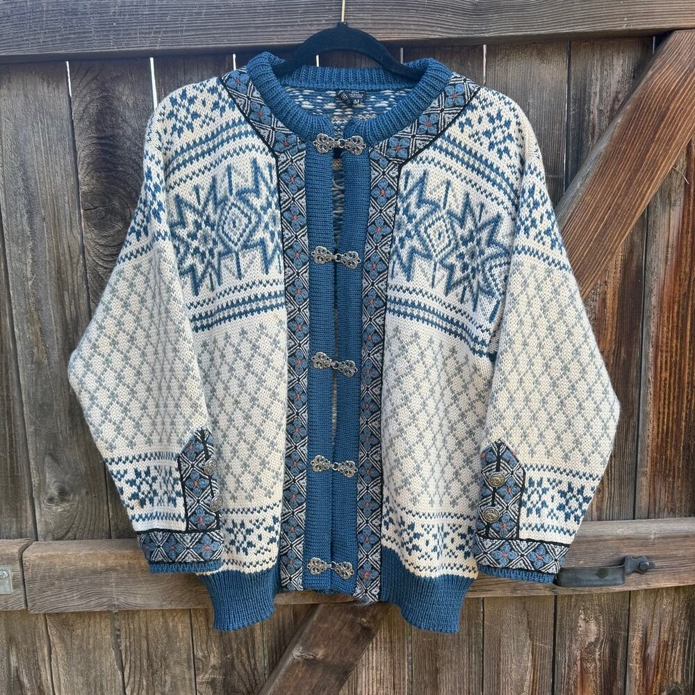 VTG wool Nordic SWEATER metal buckle Ladies Size 40 blue cream DALE of Norway